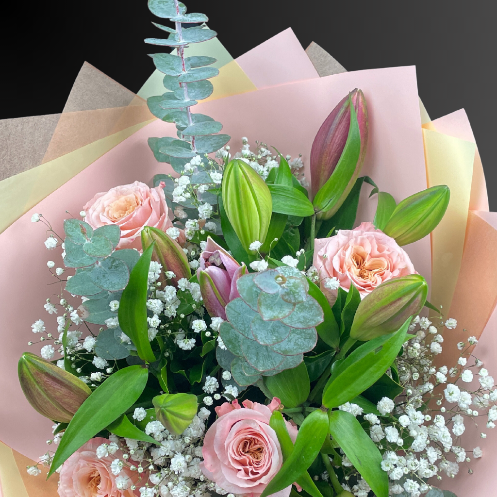 Opulent Radiance Elegant Roses With Oriental Lilies Collection- Shimmer - 5 STEMS